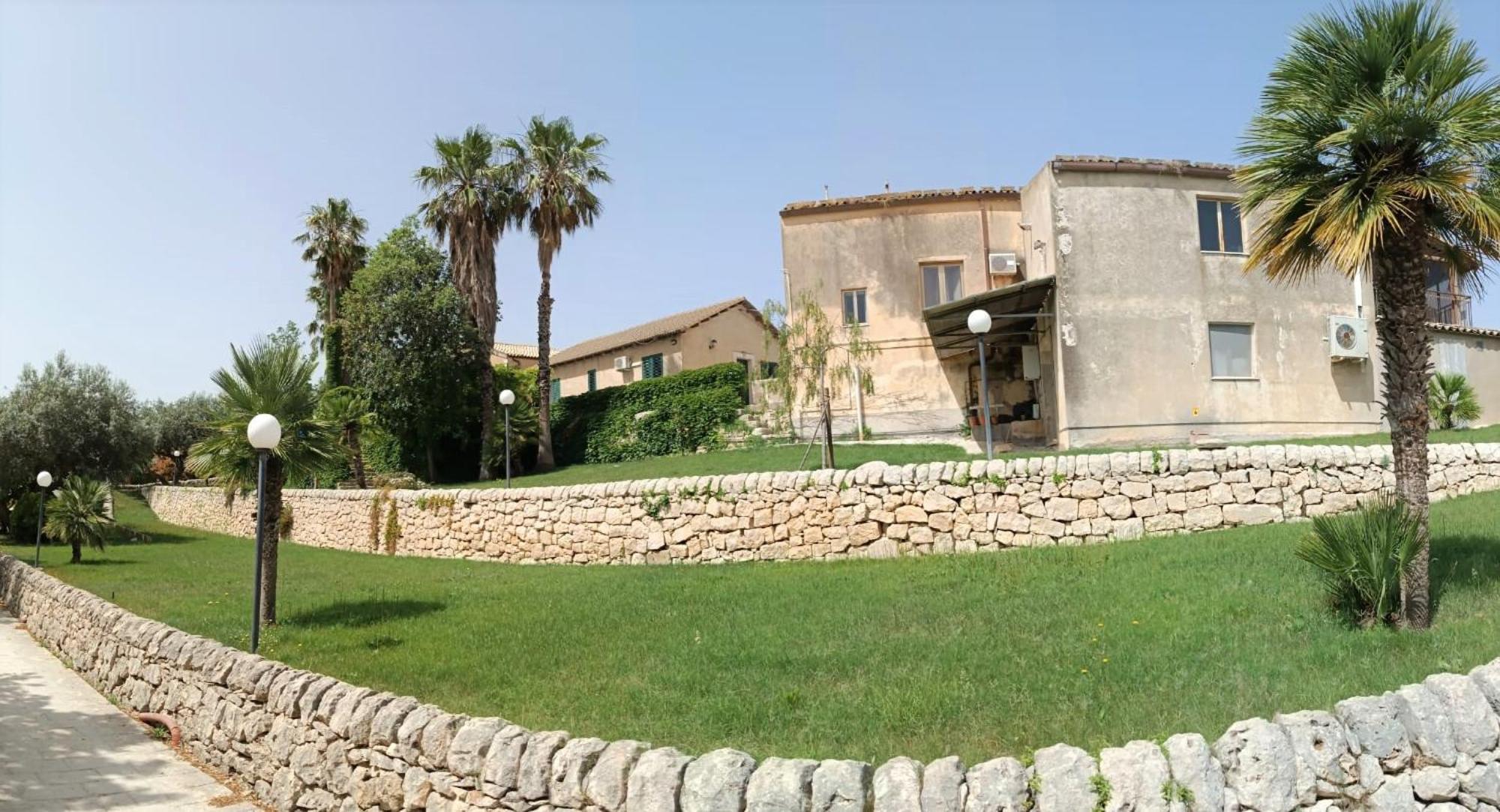 Agriturismo Giannavi ปาลัซโซ อาเกรอิเด ภายนอก รูปภาพ